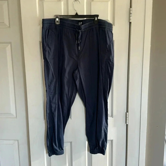 GAP Navy Ankle Pants - Picture 1 of 4